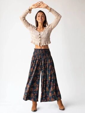 NATURAL LIFE Make a Move Wide Leg Palazzo Pant in Navy Red Feather